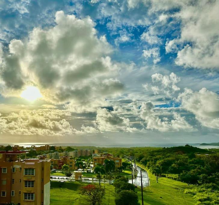 Ocean & Mountains View, Marina, Ferry, Vista Mar, Costa Esmeralda Ceiba Ngoại thất bức ảnh